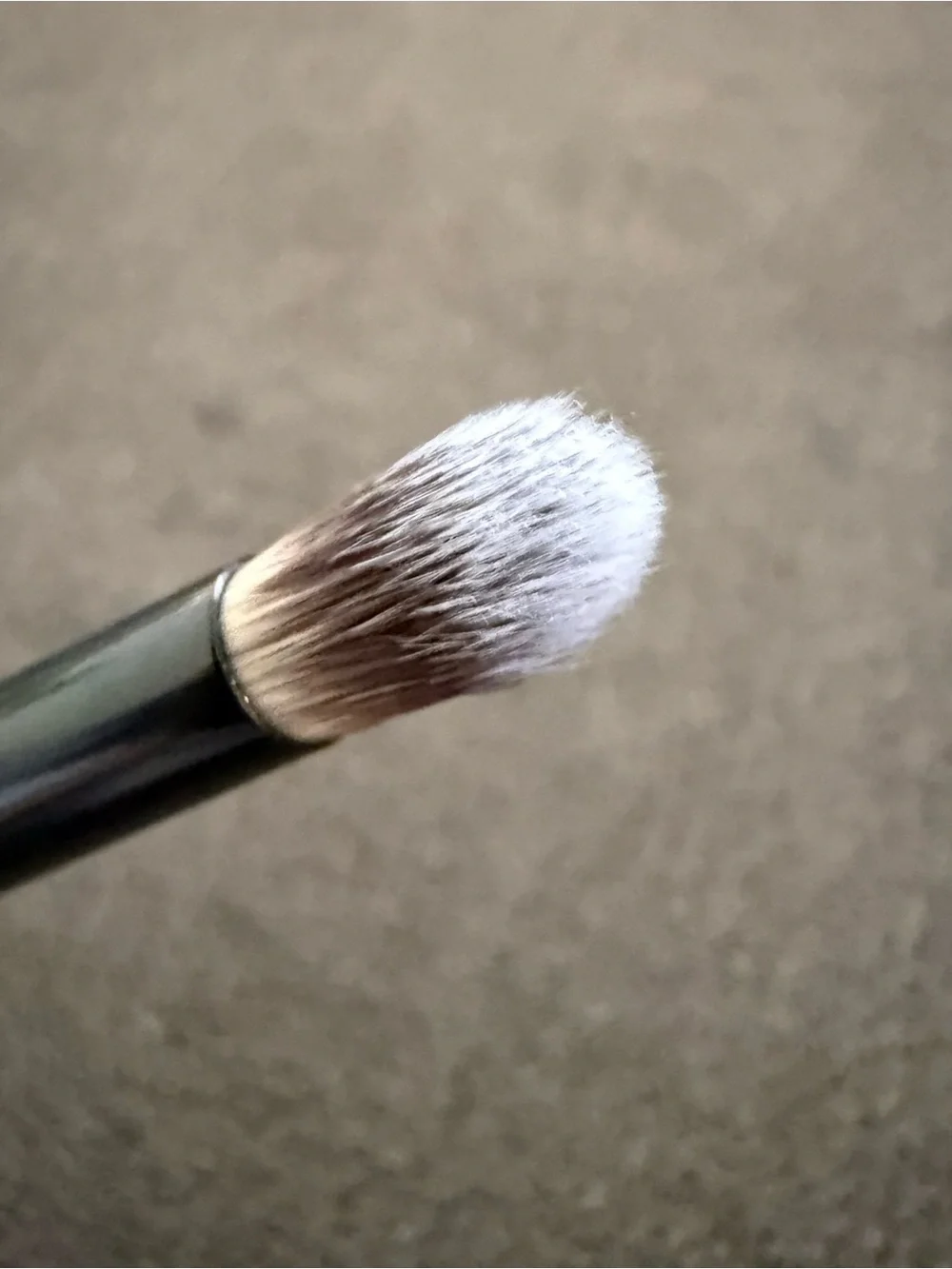 Glo Skin Beauty 305 Crease Shader Brush